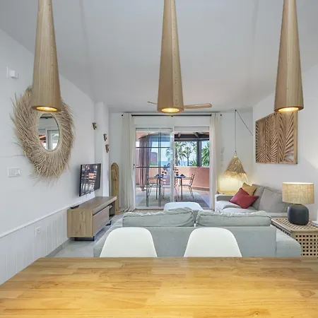 Apartmán Encantador Con Balcon, Piscina Y Vista Al Mar *