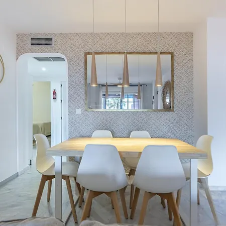 Apartmán Encantador Con Balcon, Piscina Y Vista Al Mar Marbella
