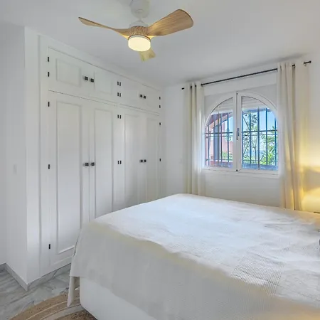 Encantador Con Balcon, Piscina Y Vista Al Mar Apartmán *