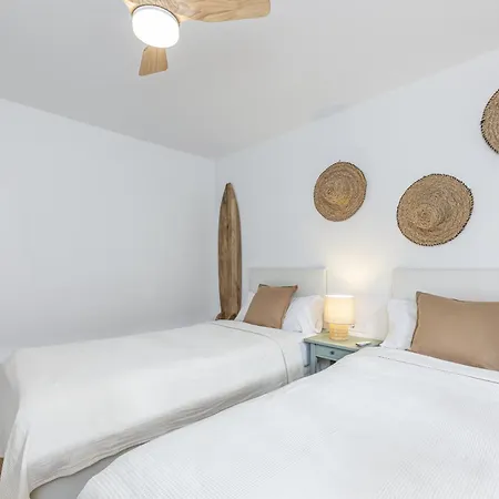 Encantador Con Balcon, Piscina Y Vista Al Mar Apartmán