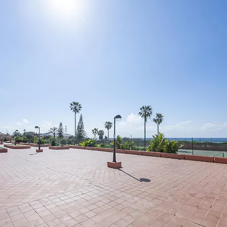 Encantador Con Balcon, Piscina Y Vista Al Mar